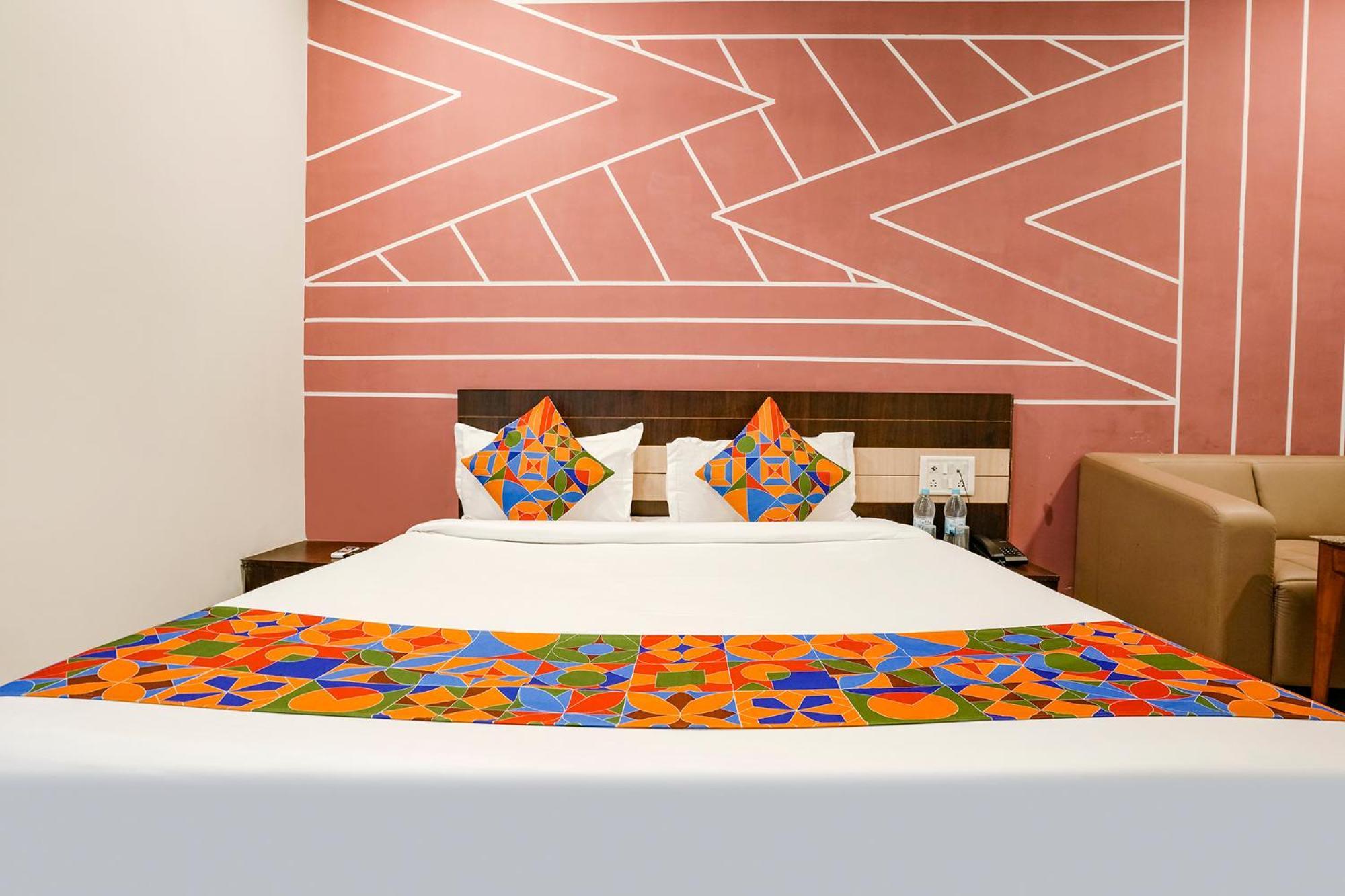 Fabhotel Rajmandir Bhatha Exterior photo